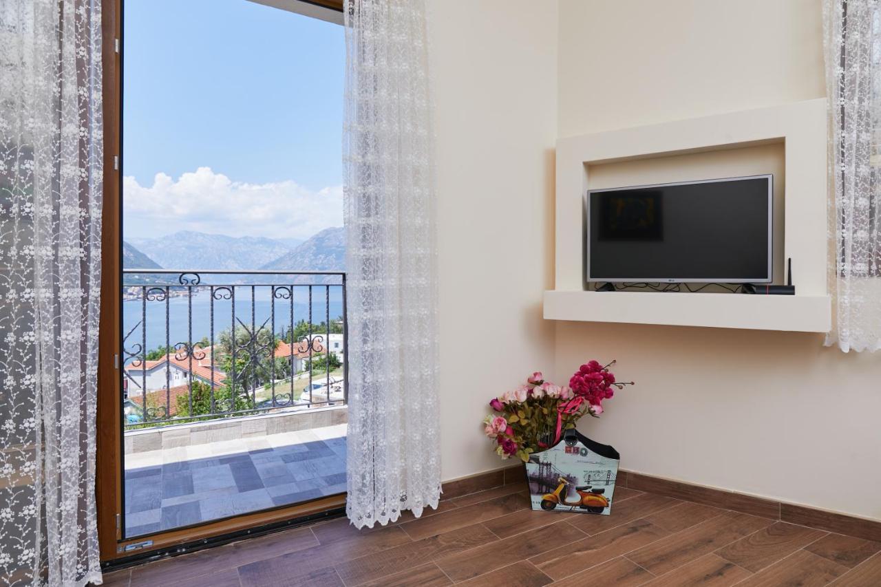 Our Sunset Apartments With Pool And Sea View Kotor Exterior foto